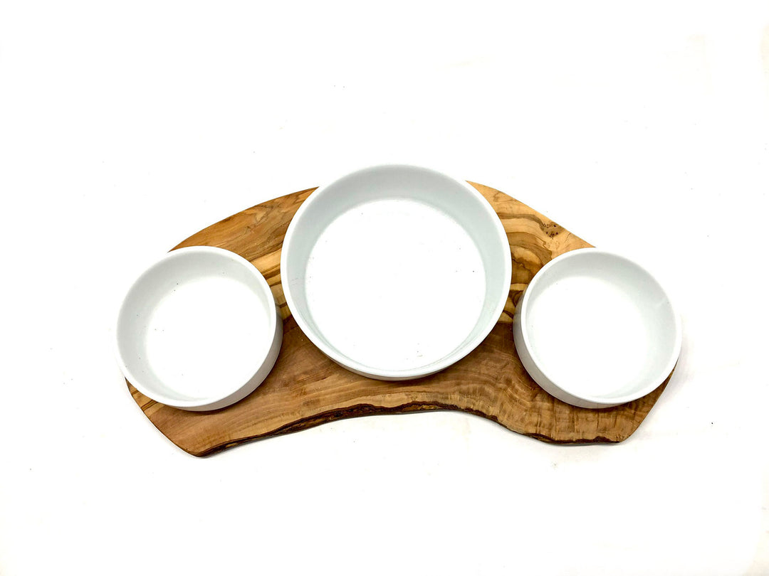 Rusty Trio feeding station made of olive wood with porcelain bowls