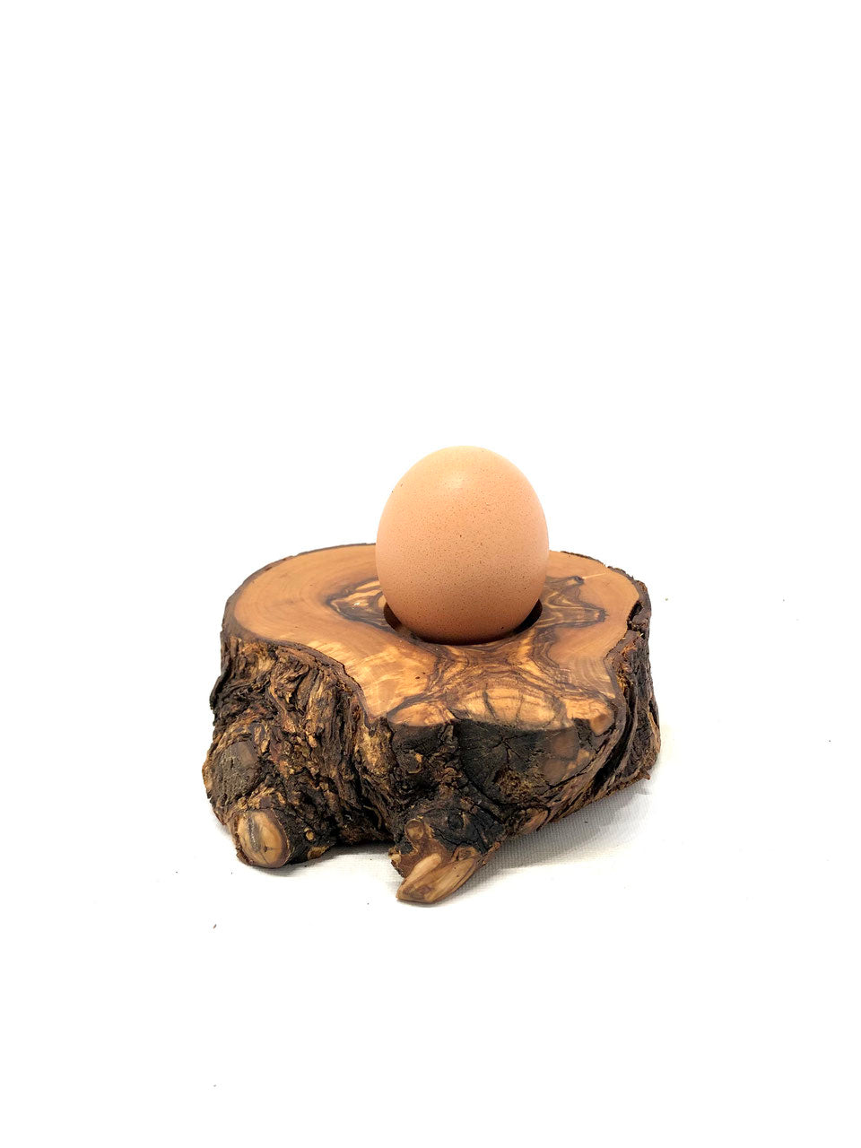 Rustikaler Eierbecher Baumscheibe aus Olivenholz mit Frühstücksei
