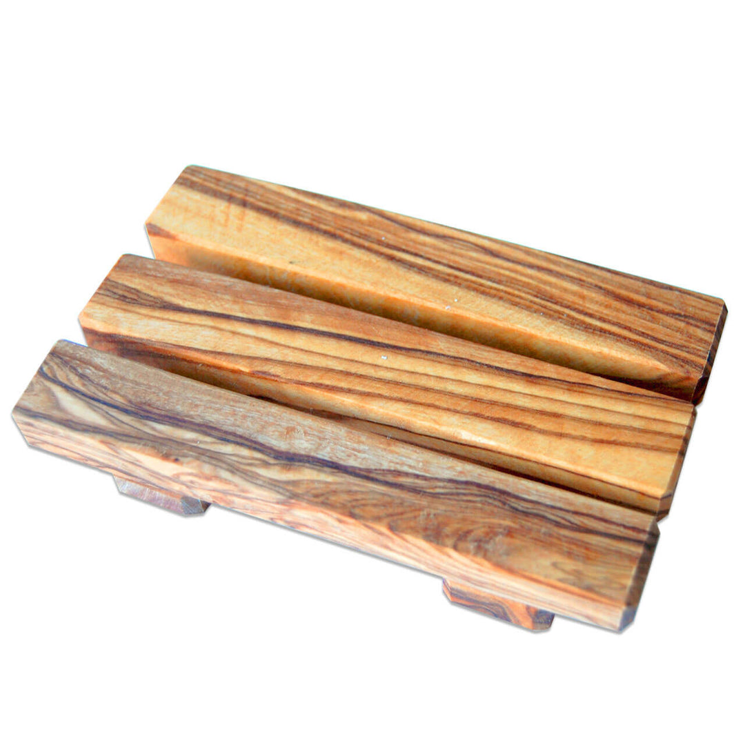 Schlichte Seifenschale aus Olivenholz