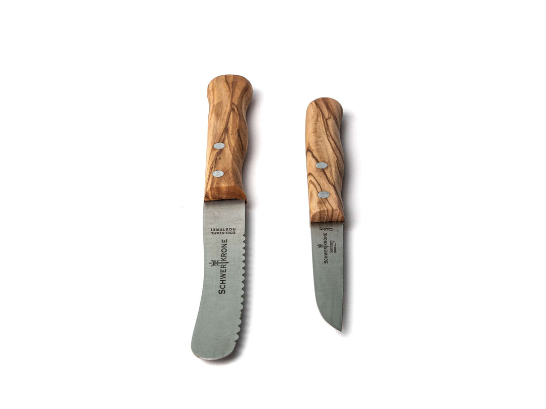 Brötchenmesser und Gemüsemesser mit Olivenholz-Griffen