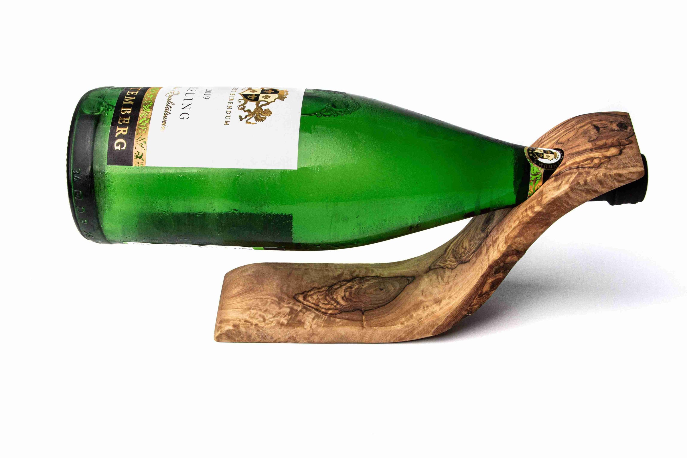 Weinflaschenhalter in Wellenform aus Olivenholz mit Weinflasche